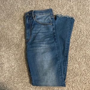 Abercrombie & Fitch Ultra High Rise Super Skinny Jean
